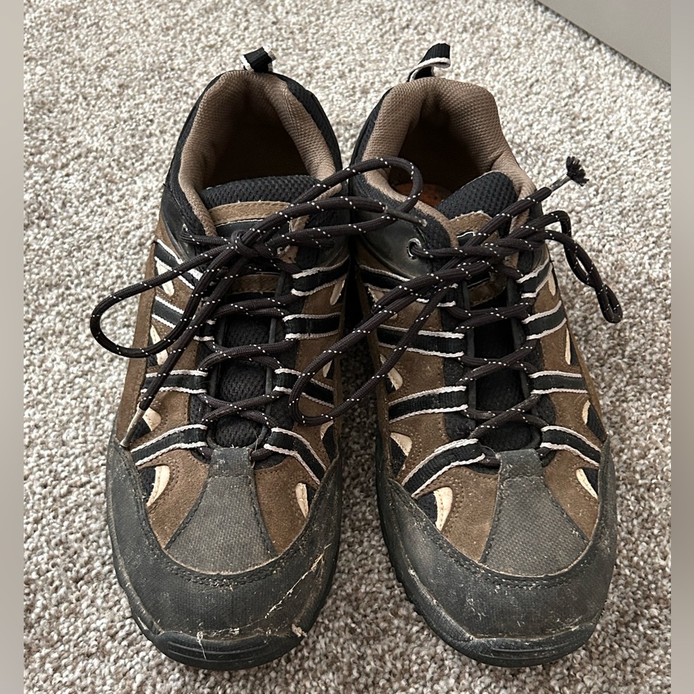Earth Shoes Leather Outdoor Hiking Shoes – Men’s Size 10